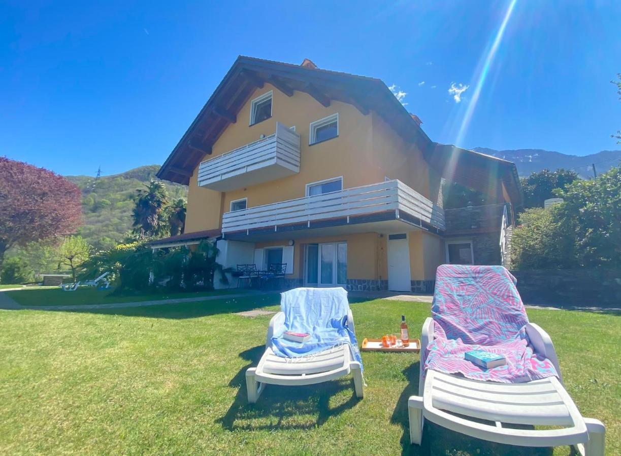 Bellavista A Garten Appartement Mit Pool Colico Exterior foto